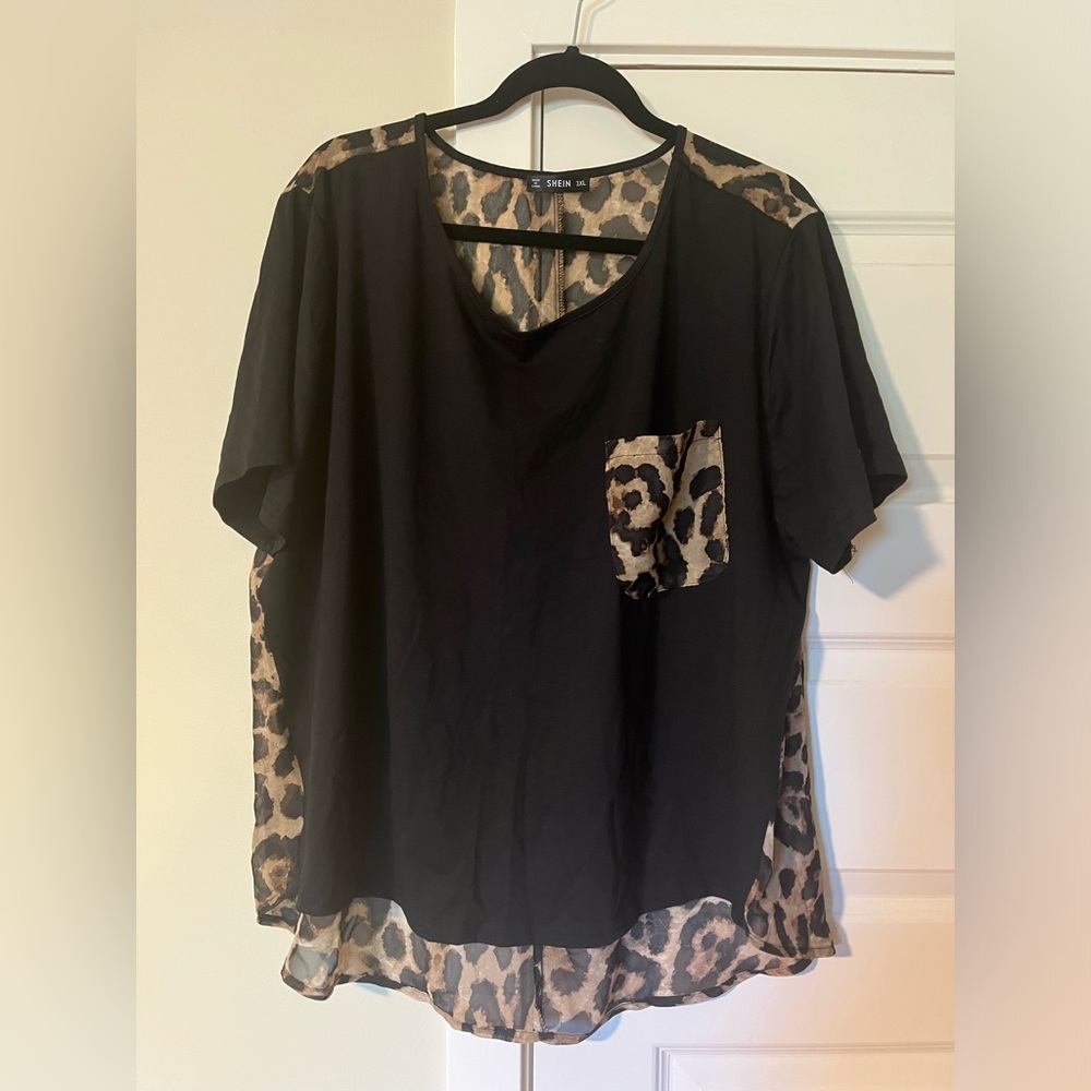 Plus size leopard print and black tee with patch pocket, size 3X